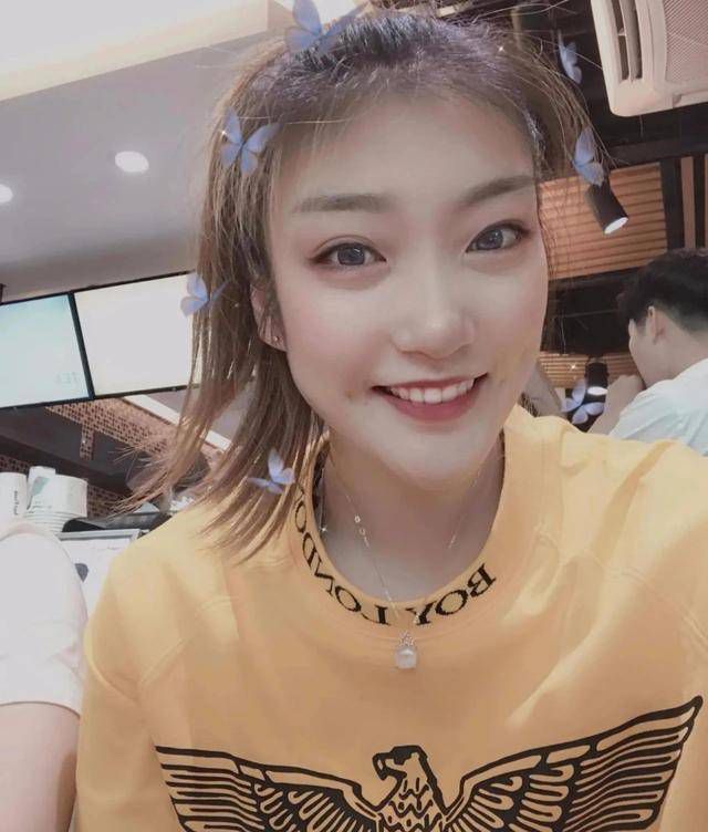 老师美女被吸乳得到大胸动漫